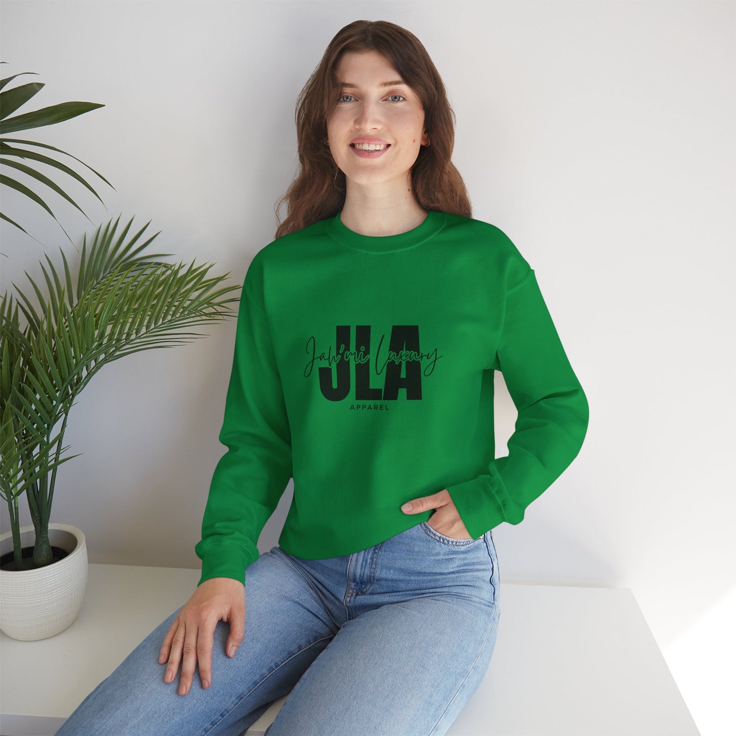 Jah’mi Luxe crewneck sweatshirt